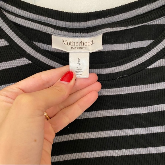 Black/gray stripe rib knit maternity t-shirt dress - Picture 4 of 5